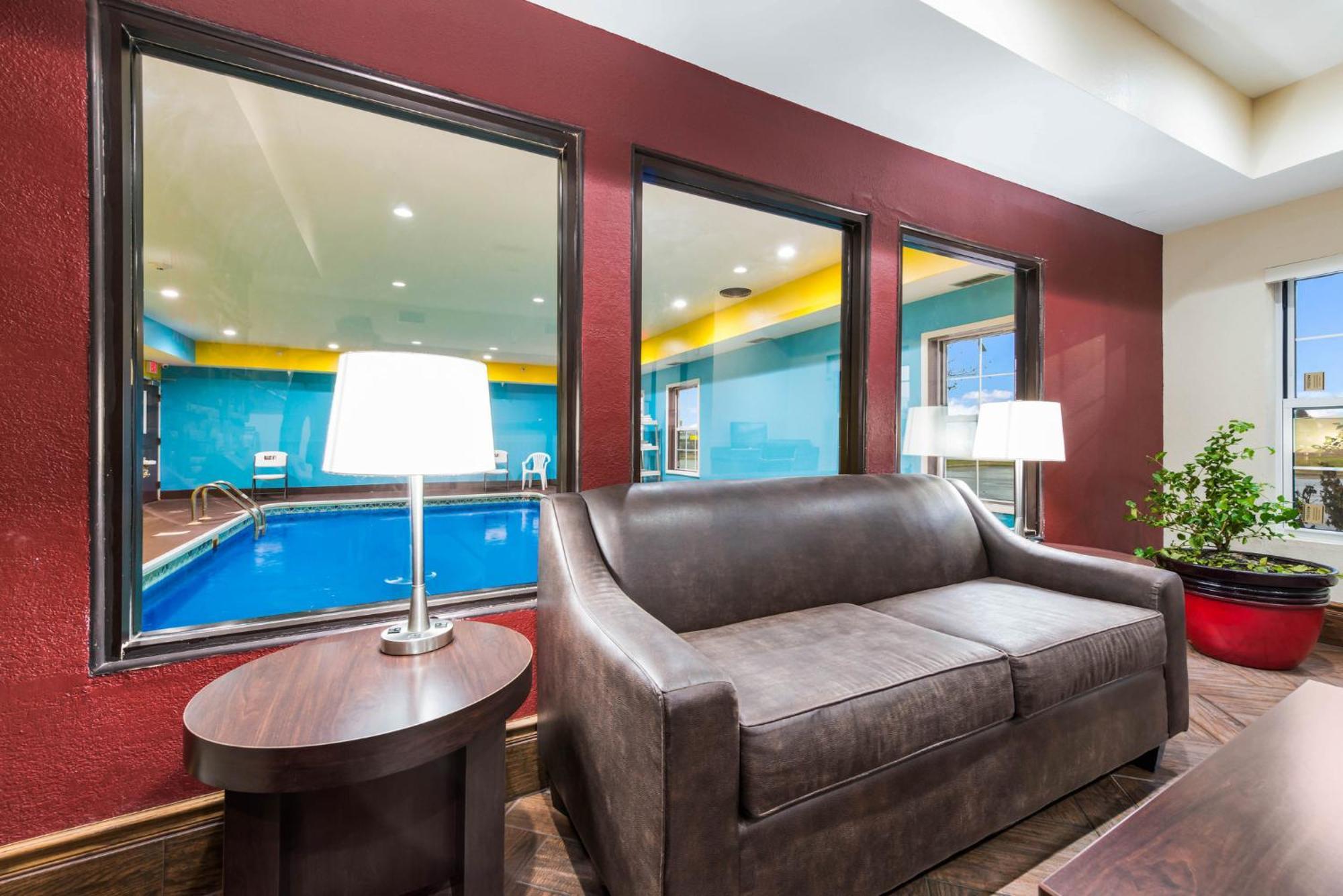 Red Roof Inn & Suites Monee Εξωτερικό φωτογραφία